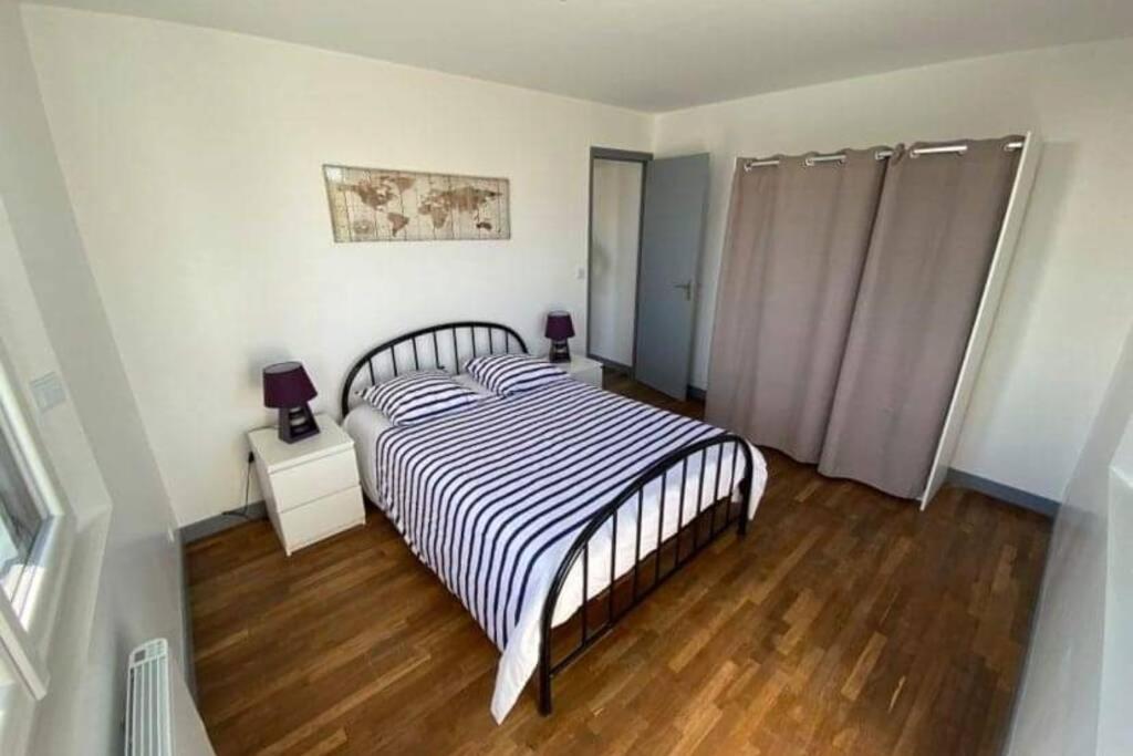 Maison De 2 A 8 Personnes 5 Chambres Portbail Exterior photo