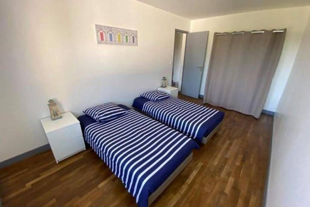 Maison De 2 A 8 Personnes 5 Chambres Portbail Exterior photo